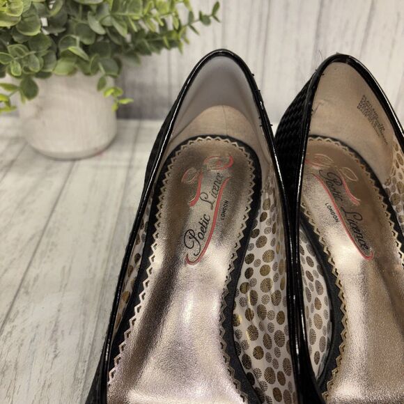 Womens Size 7 Poetic Licence Playland Cherry Peep Toe EUC - Picture 6 of 9